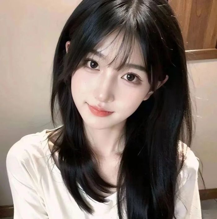 在读女生张禾禾