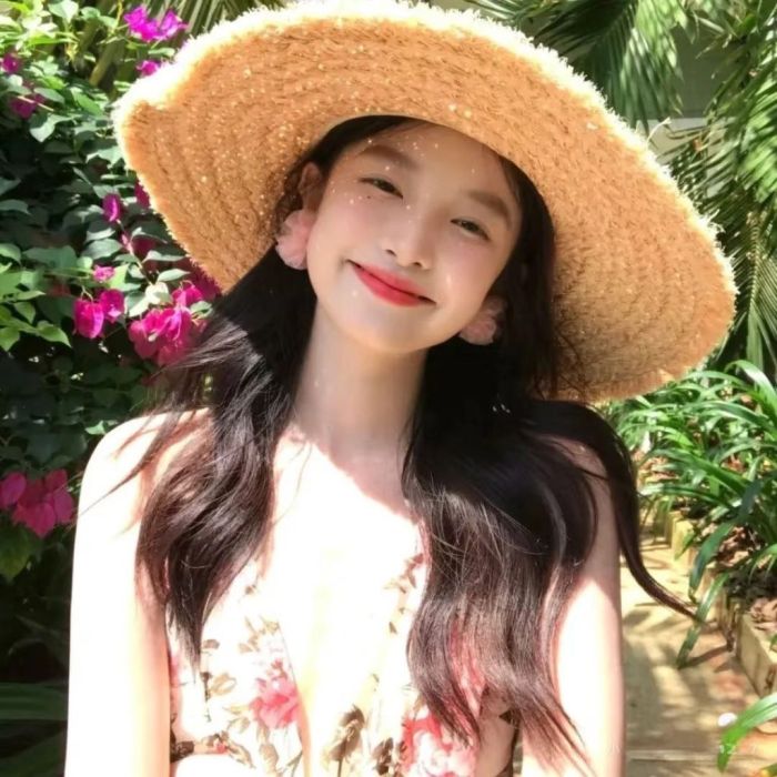在读女生张禾禾