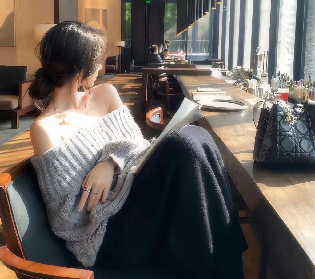 在读女生张禾禾