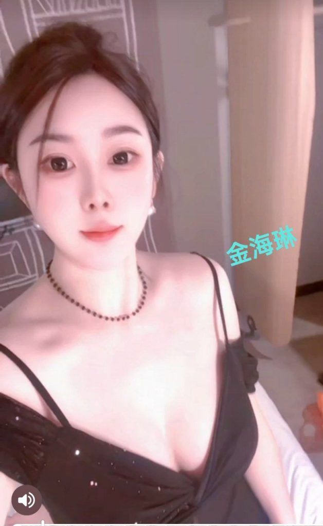⭐️新人到❤️内衣模特⭐️165DD真乳😁金海琳Joy😘莞式服务小能手😻