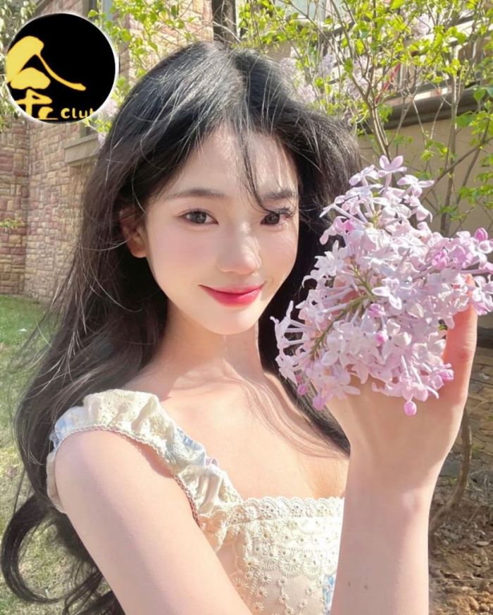 爱丁堡真实留学生纯小白：依娜 04年
