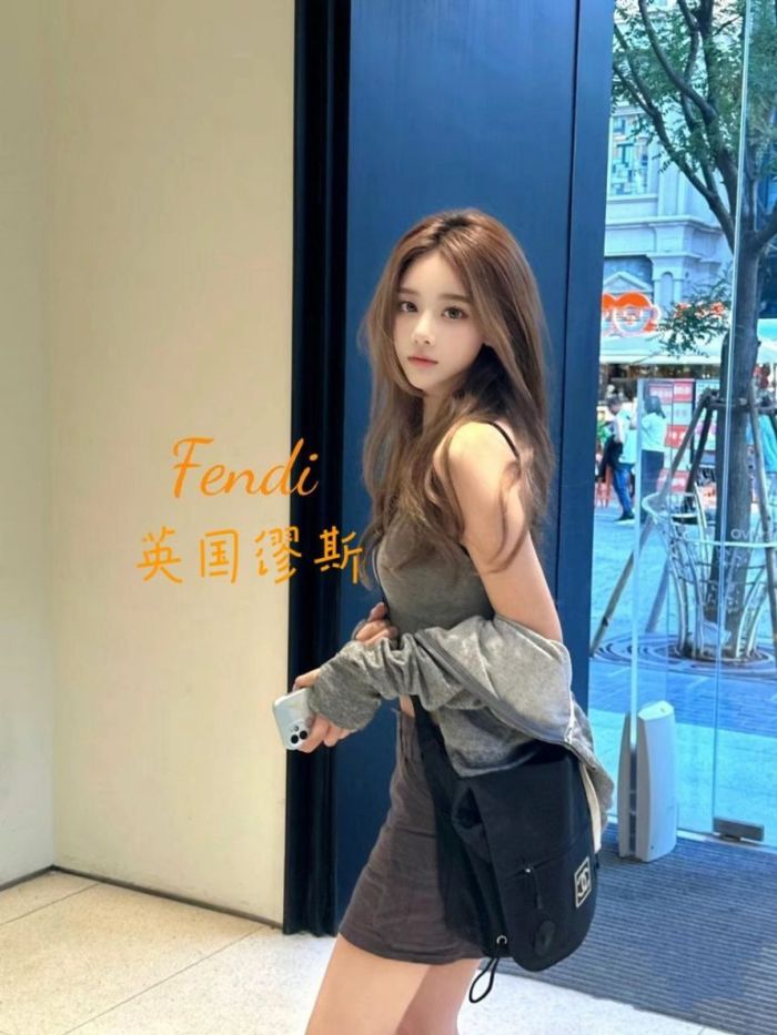 ♏️Fendi♍️  🎀初恋白月光~乖巧听话英国留学生