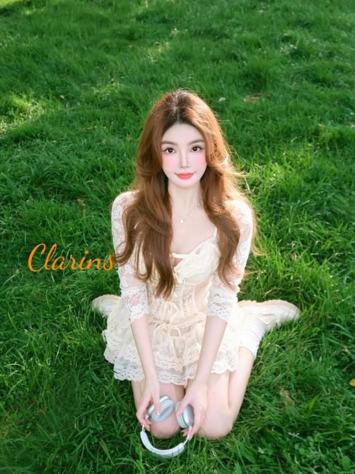 ♏ ️ Clarins ♍英國缪斯🎀乖巧有趣，嘴甜，女友 feel