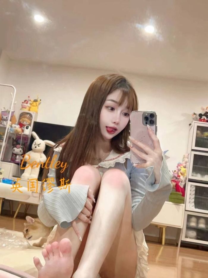 ♏️Bentley♍️  🎀調皮娃娃臉學妹，全身雪白，性格溫柔傾偈舒服