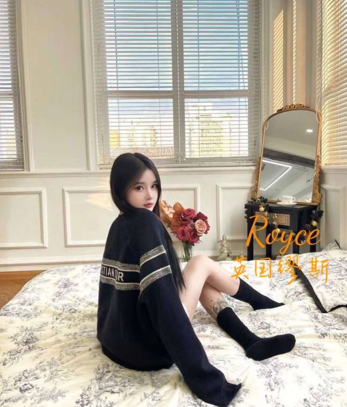 ♏ ️ Royce ♍英國缪斯🎀加拿大🇨🇦留學生，乖巧聽話，瘦小細粒