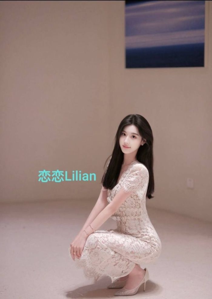 会粤语🔥新人到🔥高端学生🔥  🧜‍♀恋恋Lilian🧜‍♀漂亮美人鱼🧜‍♀  经济学专业毕业