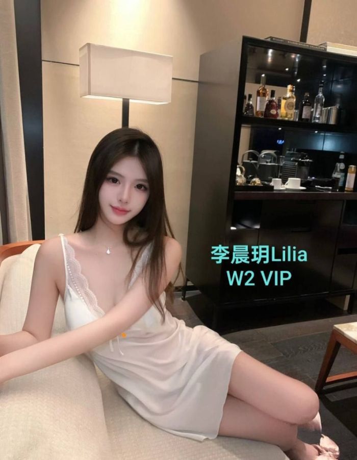 苏格兰🔥新人到🔥李晨玥Lilia🔥  英国🇬🇧本土留学生💋纯兼职