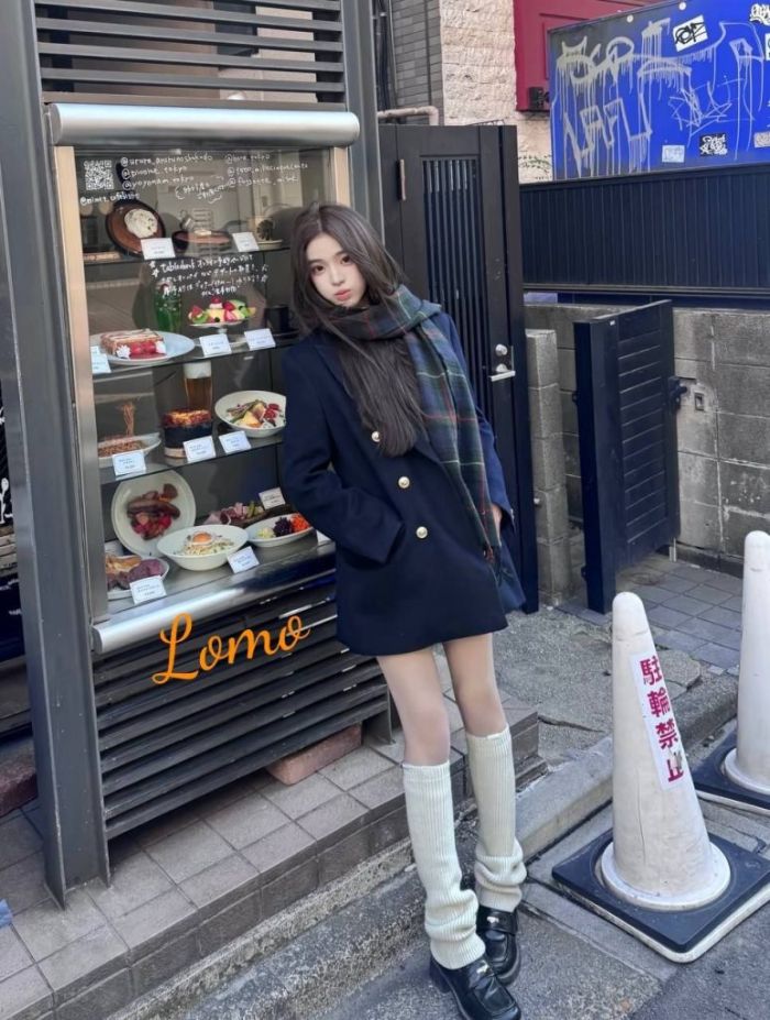 ♏ ️ Lomo ♍ ️   🎀英國高端留學生，大學本科亦係英國畢業👩 ‍ 🎓最美校花